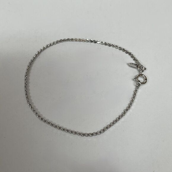 Sarah Covington Silver-tone Silver Chain Women's Fashion Bracelet - Picture 1 of 2